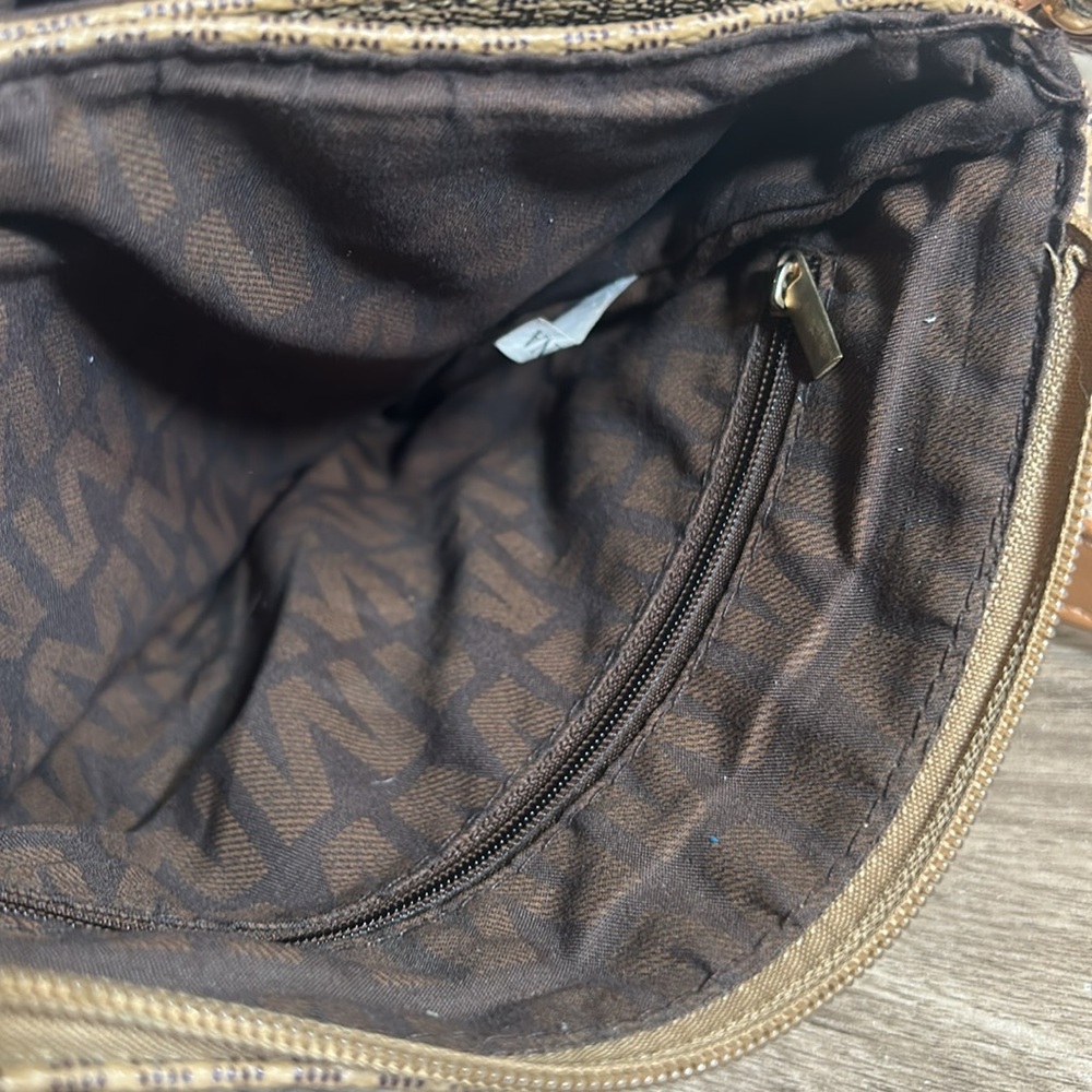 MKF Collection Sofie M Signature Crossbody Bag by Mia K - Picture 8 of 10